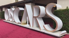 V Hollywoodu se předávali Oscaři, triumfoval film Země nomádů