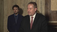 Omezení péče v nemocnicích hrozí dál. Vláda se s lékaři na platech neshodla