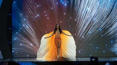 Nehoda v přímém přenosu: Soutěžící Miss spadla z pódia, její zdravotní stav je špatný