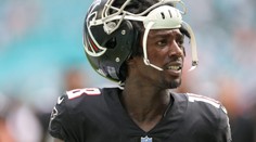 Sázel na vlastní tým a vyfasoval flastr. Hráč NFL si nezahraje celý rok