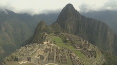 Kvůli krvavým protestům v Peru uzavřeli slavné Machu Picchu
