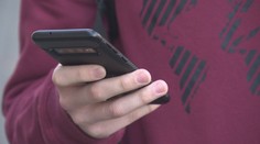PŘEHLED: Jaký mobilní tarif pro školáky? Nejdůležitější je zvolit paušál, nebo kartu