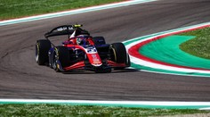 Divoký sprint F2 v Monaku. Závod zastavila červená vlajka, Staněk dojel šestý