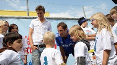 Čech: Fotbal si musí pomoci sám