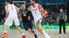 Rudy Fernández dotáhl Španěly do čtvrtfinále, Brazilci smutní