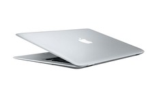 V obchodech bude nový supertenký notebook