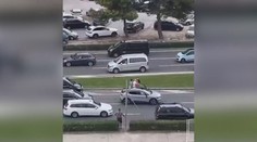VIDEO: Hádka řidičů ve Splitu skončila hromadnou rvačkou. Rozehnali ji až policisté