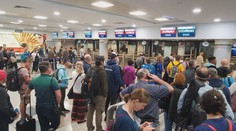 Přísné kontroly po příletu do Česka? Žádné měření teploty, lidé bez roušek