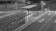 Agresor ohrožoval cestující MHD v Ostravě. Policie žádá o pomoc