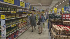 Inflace nutí Čechy nakupovat jiné zboží. Z jídelníčku jim mizí řada potravin
