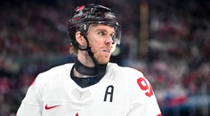 Hvězdný McDavid po utkání chválil Čechy: Hrají skvělý hokej, MS nevyhráli náhodou
