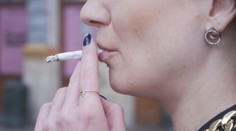 Evropská unie vytáhla do boje s kouřením. Omezí i elektronické cigarety