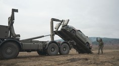 Zásobování nebo opravy: Logistika je pro armádu jako voda, říká důstojnice