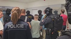 Policie dopadla v Česku tři nebezpečné muže, dva jsou vrazi. Hrozí jim 56 let vězení