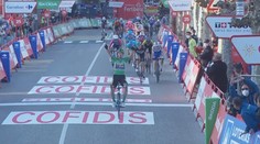 Favorit Roglič si vzal zpátky červený trikot, s Carapazem má stejný čas