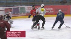 Pastrňák dorovnal Jágra! Počtvrté v řadě získal Zlatou hokejku