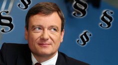 Co měsíc ve vazbě, to zákon. David Rath chce upravit antikoncepci, daně i Ústavu