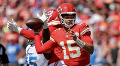 Mahomes v přípravě opět čaroval. Spoluhráči přihrál za zády