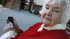 Telefonní operátoři lákají ze seniorů více peněz za volání! Víme, jak se bránit!