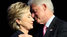 Clintonová: Přispějte mi na dluhy, půjčím vám manžela Billa