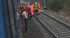 Vlak na koridoru u Prahy srazil člověka, spoje nabraly zpoždění