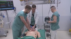 V Motole vzniklo unikátní centrum. Lékaři tam cvičí na figurínách