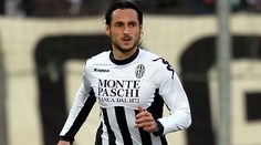 Italský fotbalista Pesoli zahájil hladovku, potrestali ho za sázky