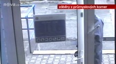 Závislý strážník vypadal jak mumie. Vyloupil banky a hernu