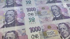 Výroční tisícovky jsou téměř vyprodané. Bankéři takový zájem nečekali