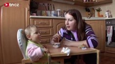 VIDEO: Týraná matka zabila manžela, teď bojuje o děti