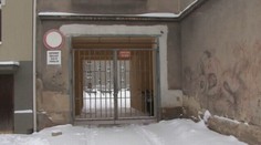 Absurdní! Za průjezd do dvora vlastního domu musí v Opavě platit