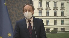 Ruskou ambasádu musí opustit další pracovníci, oznámila vláda