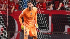 Dobré zprávy z nemocnice. Gólman PSG se probral z kómatu a komunikuje