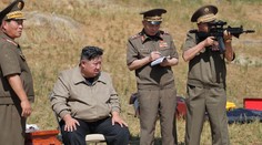 Krutá rána pro KLDR. Kim na inspekci zjistil, že jeho vojáci jsou neschopní