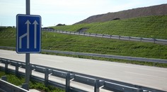 Silničáři neposypali dálnici: Půjdou za mříže na 15 let?