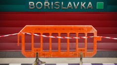 Poškozené metro řeší policie. Dopravní podnik viní stavbaře!