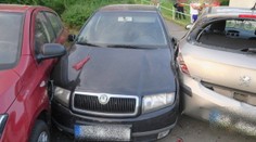 Řidič v superbu bořil auta jako domino. Když si dýchl, policisté nevěřili svým očím