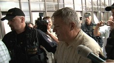 Řidič lékaře Bartáka promluvil: Viděl jsem, jak jí zmlátil