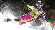 Lyžařka Shiffrinová zpátky na vítězné vlně, Vlhová v obřáku spadla