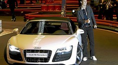 GALERIE: Cristiano Ronaldo - miluje gel na vlasy a auta