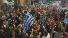 Djokovičovi příznivci běsnili v ulicích, policie zasáhla pepřovým sprejem