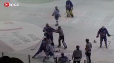 Vítězná Kometa: Kántor rozhodl a knockoutoval Fina. BITKA NA VIDEU, SESTŘIH