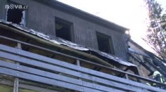 Plameny uvěznily lidi v chalupě v Českém ráji. Devět zraněných