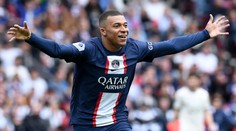 PSG chce dát Mbappému novou smlouvu s velkou výstupní klauzulí. Real se směje