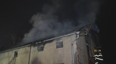 V Chocni hořela ubytovna. Před plameny utíkali dospělí i děti