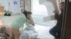 Další utrpení rodiny postřelené kadetky Míši. Musí bojovat s úřady o peníze