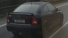 Agresivní řidič za volantem. Hnal se přes plnou čáru, ohrozil několik lidí