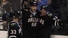 KLOBOUK DOLŮ! Jágr byl u všeho! Dallas mu leží u nohou