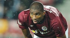 Kweukemu krvácí srdce. Při nehodě přišel o nenarozené děti