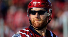 Sluneční brýle v NHL! Bek Washingtonu si je pochvaloval
